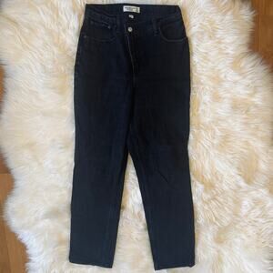 Abercrombie & Fitch | The 90s Straight Ultra High Rise Curve Love Black Jeans
